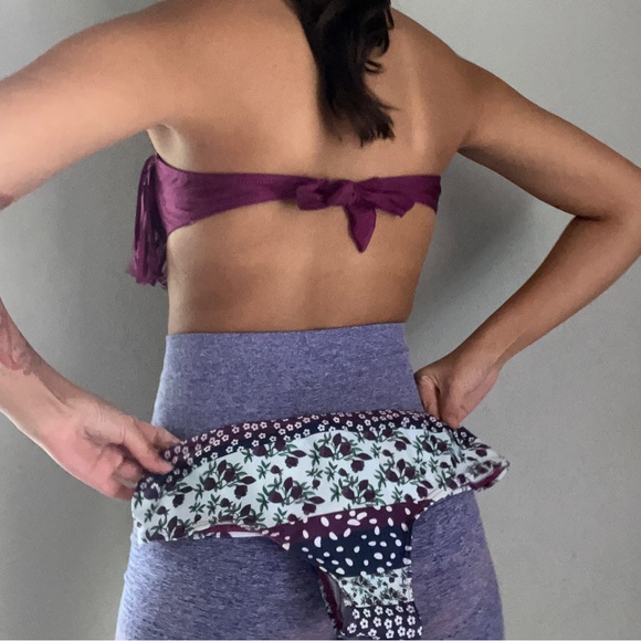 Bikini - Picture 3 of 4